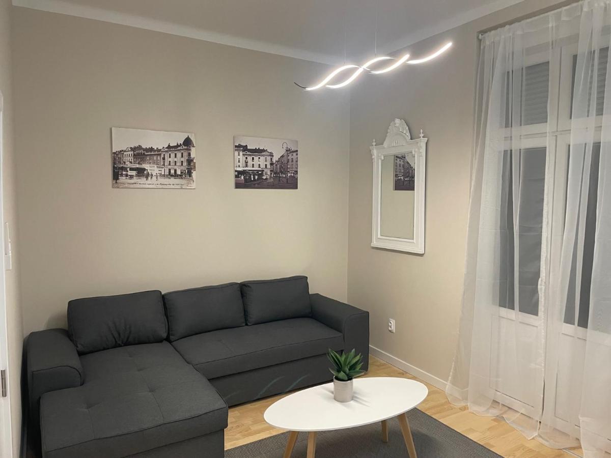 Skadarlija Bohemian Apartment เบลเกรด ภายนอก รูปภาพ